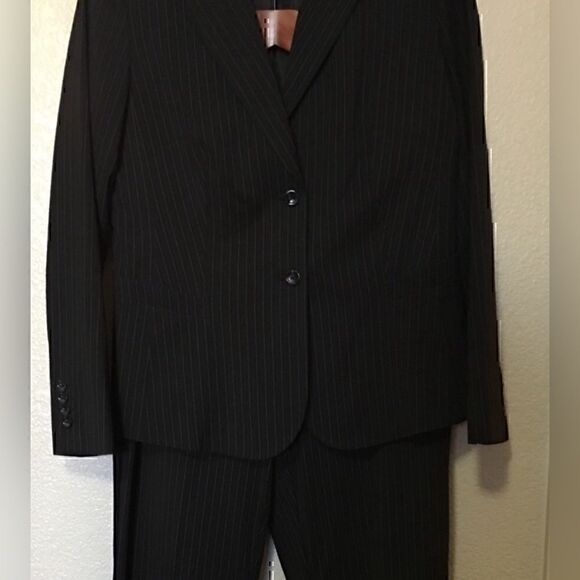 Worthington Black/ Grey Pant Suit - Picture 1 of 7